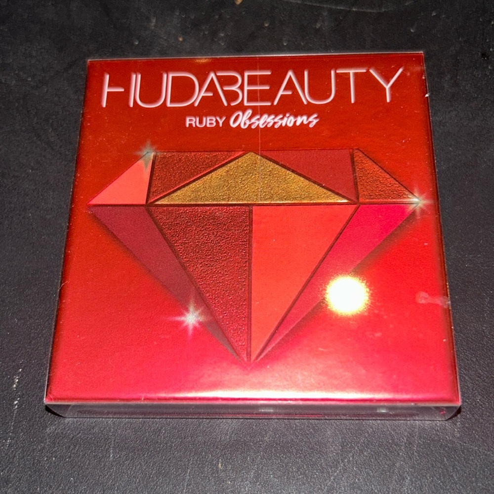 Huda beauty ruby obsessions